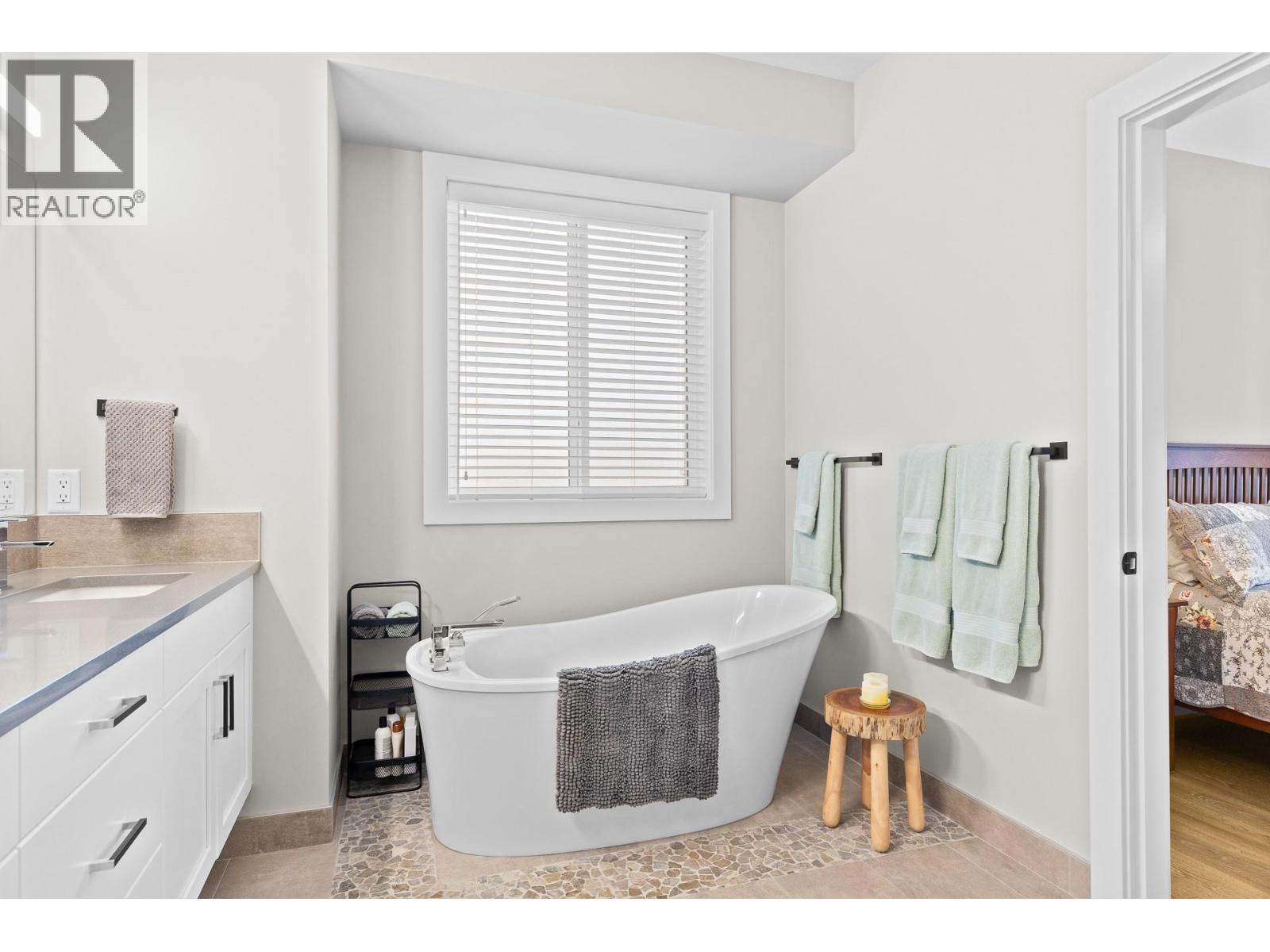  2451 Ironridge Road, West Kelowna