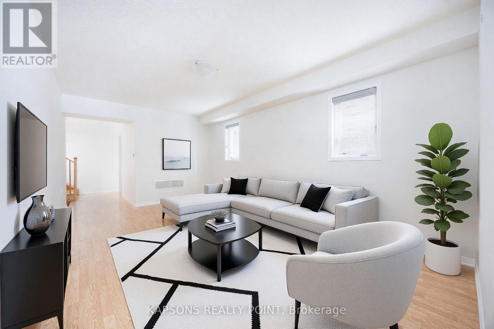 12 Lowes Hill photo 4