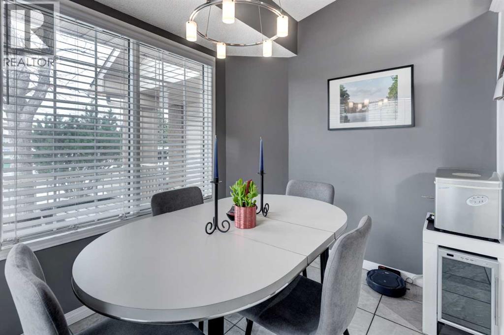 Single Family House Bungalow for Sale in  Douglas Woods Park SE Douglasdale/Glen Calgary 