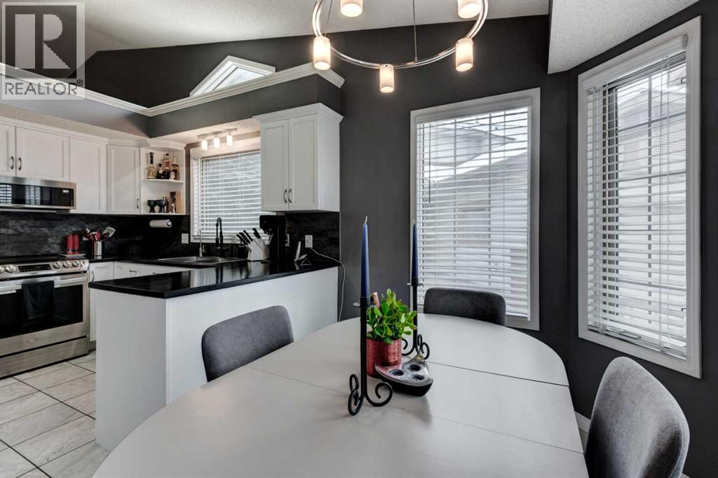 Single Family House Bungalow for Sale in  Douglas Woods Park SE Douglasdale/Glen Calgary 