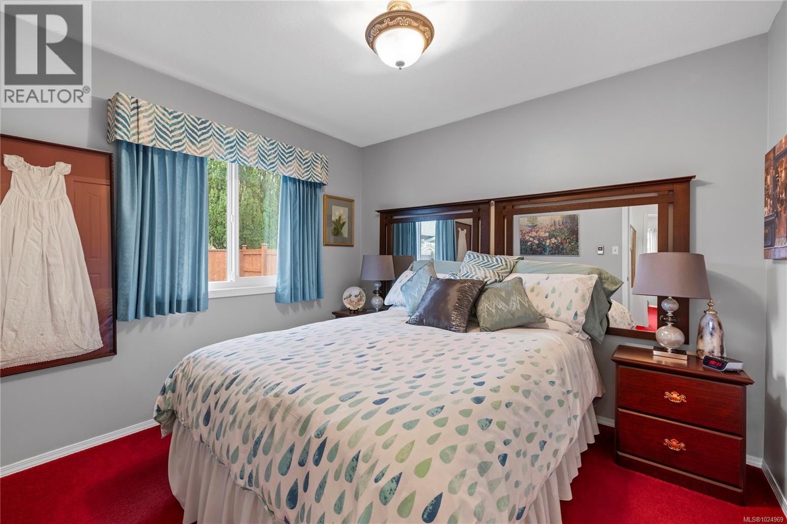 388 McKillop Dr, Parksville