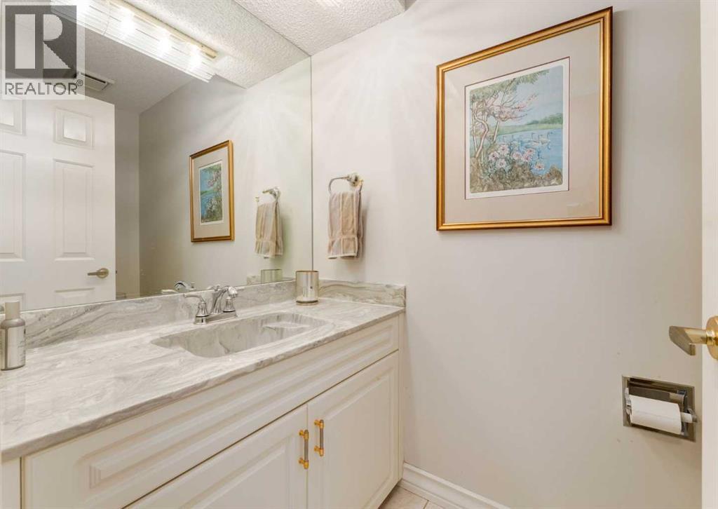 Single Family House for Sale in  Hawksbrow Drive NW Hawkwood Calgary 