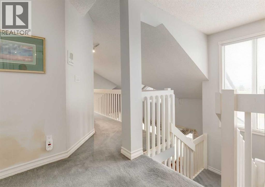 Single Family House for Sale in  Hawksbrow Drive NW Hawkwood Calgary 