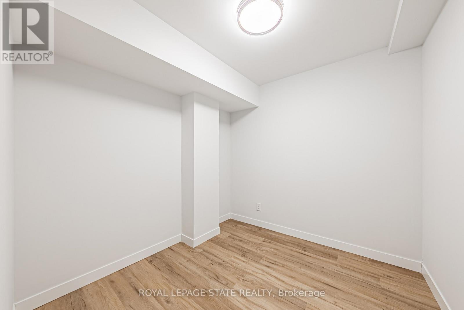 Single Family House for Sale in    SANATORIUM ROAD Hamilton (Mountview) 