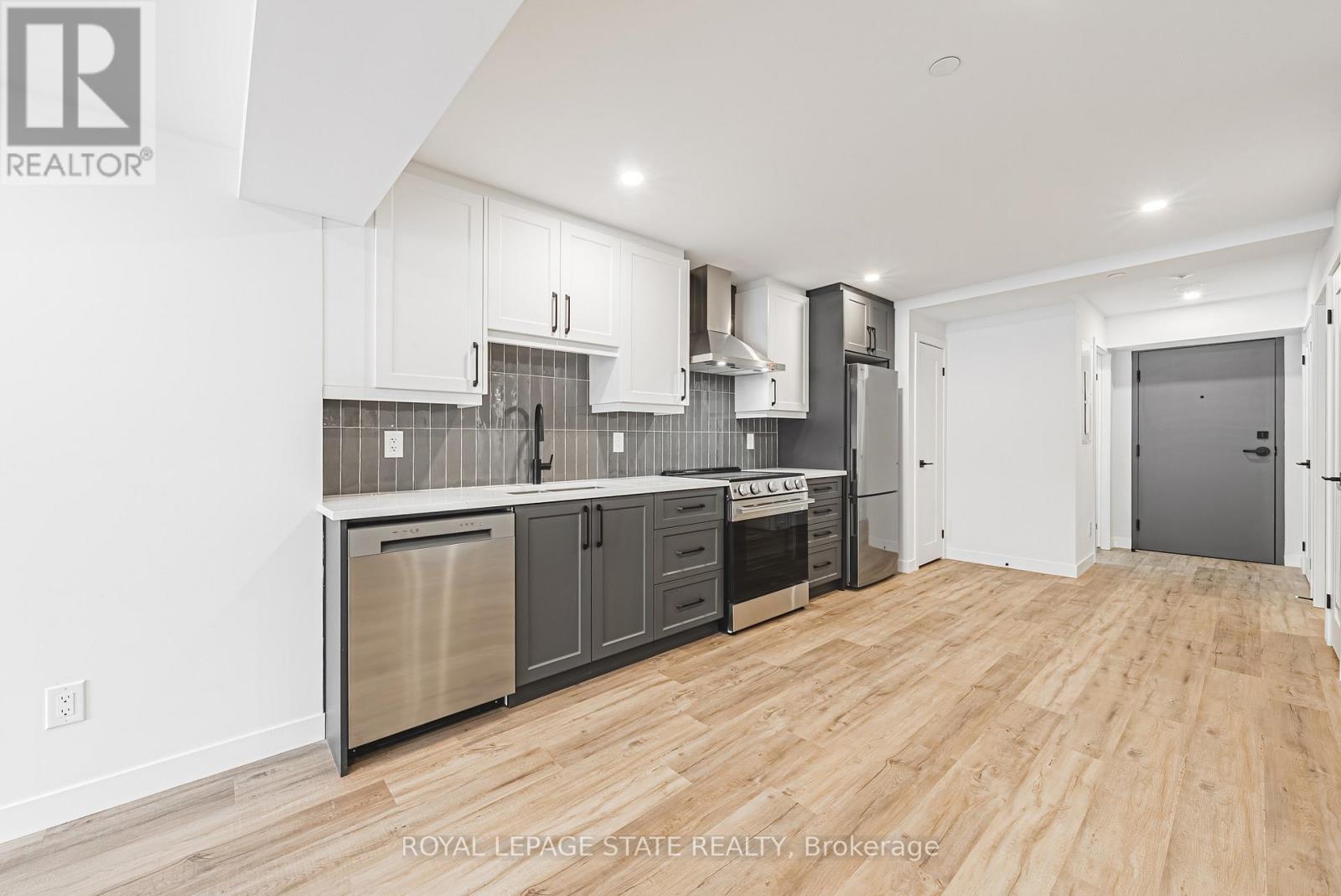 Single Family House for Sale in    SANATORIUM ROAD Hamilton (Mountview) 