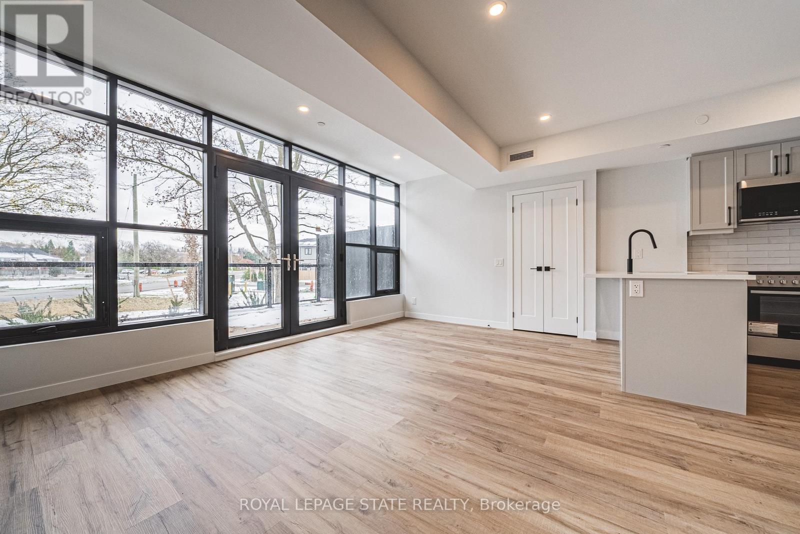 Single Family House for Sale in    SANATORIUM ROAD Hamilton (Mountview) 