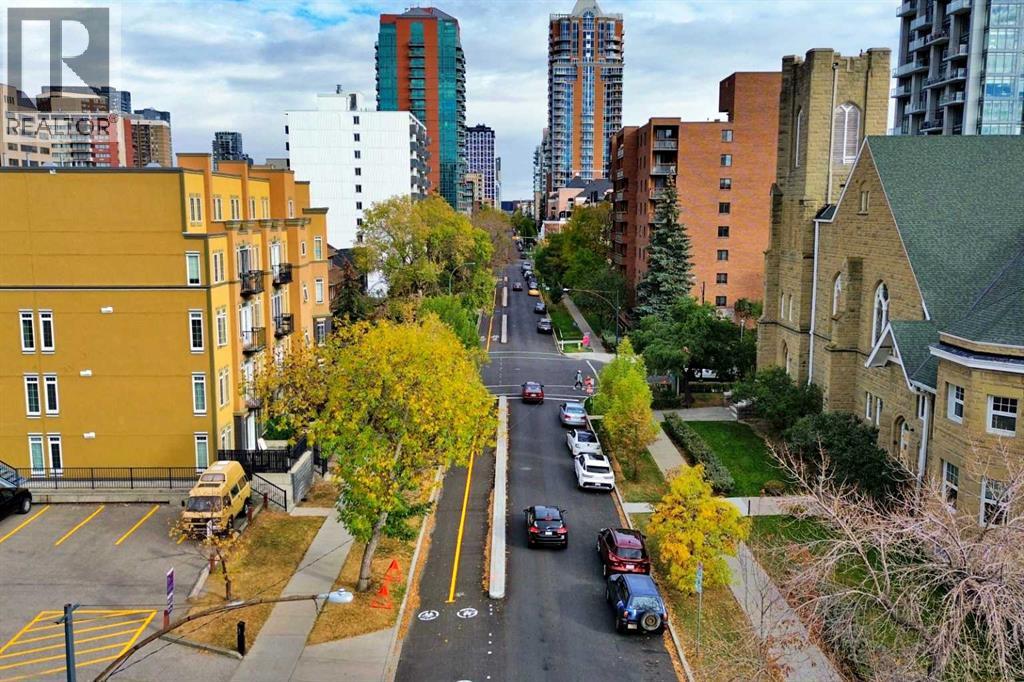 Single Family House for Sale in    Avenue SW Beltline Calgary 