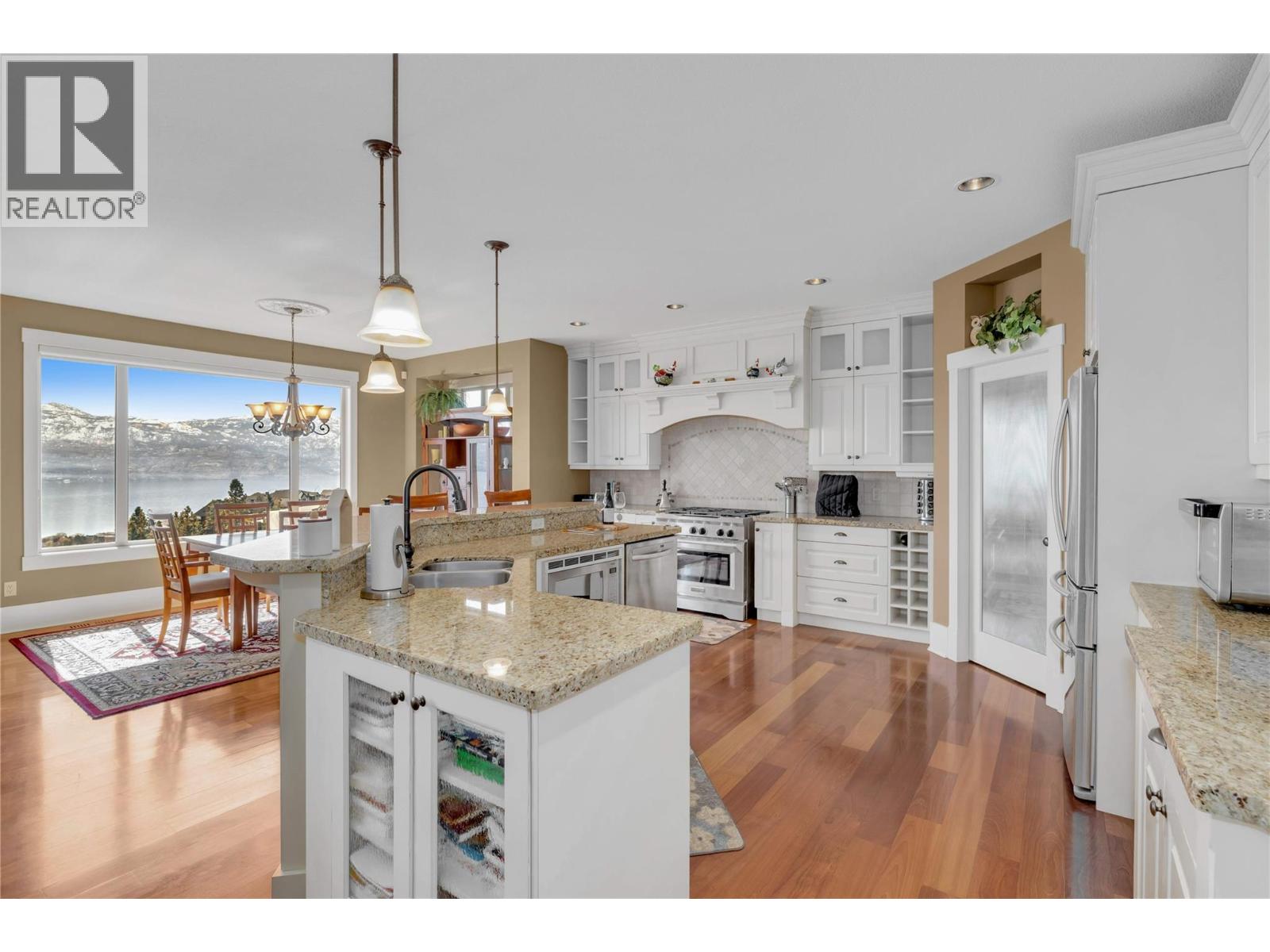 1487 Pinot Gris Drive, West Kelowna