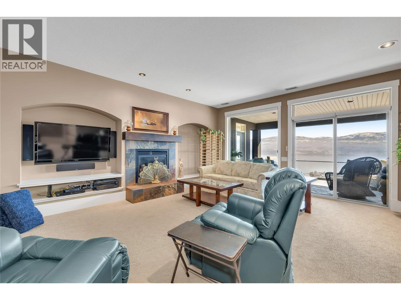 1487 Pinot Gris Drive, West Kelowna