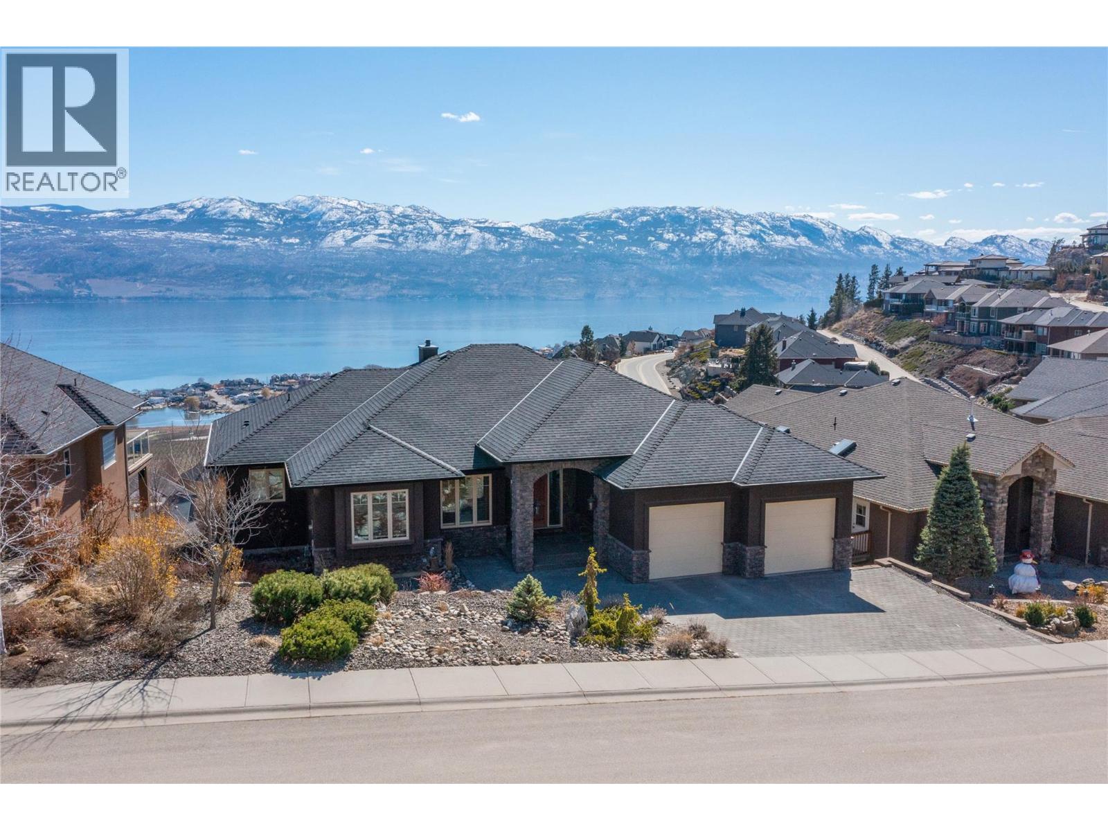 1487 Pinot Gris Drive, West Kelowna