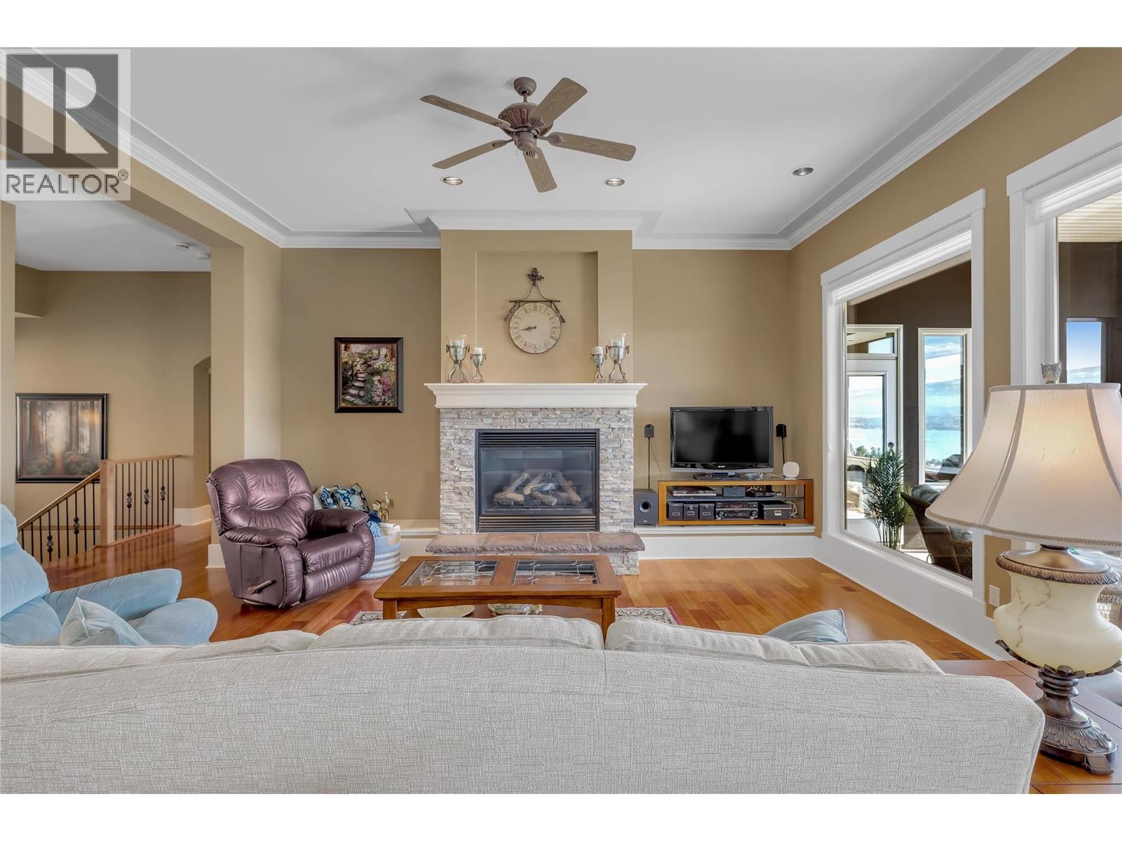 1487 Pinot Gris Drive, West Kelowna