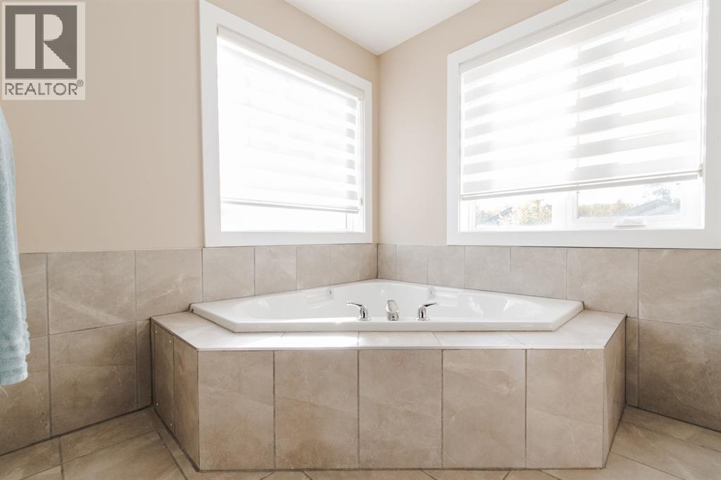 181 Diamondstone Ridge, Fort McMurray