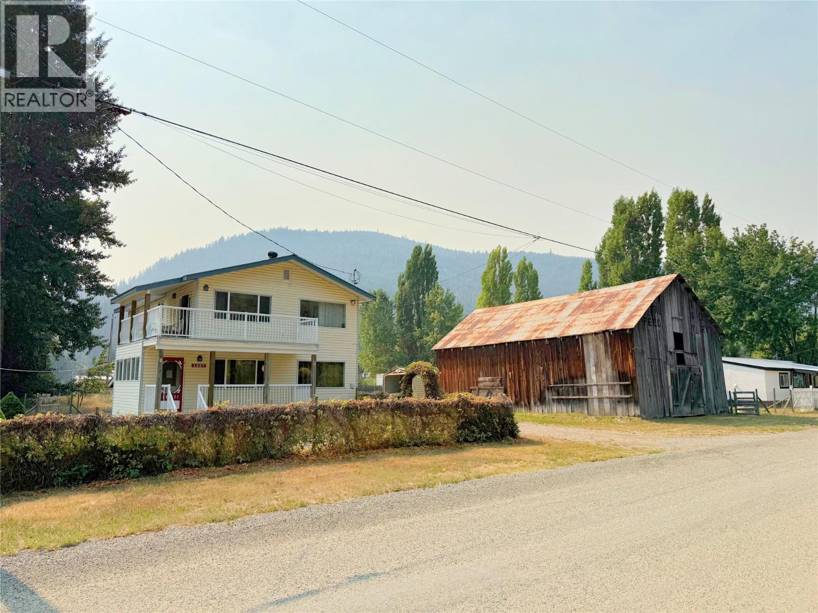 1827 Front Street - Photo 2 of 45, Coalmont-Tulameen, British Columbia