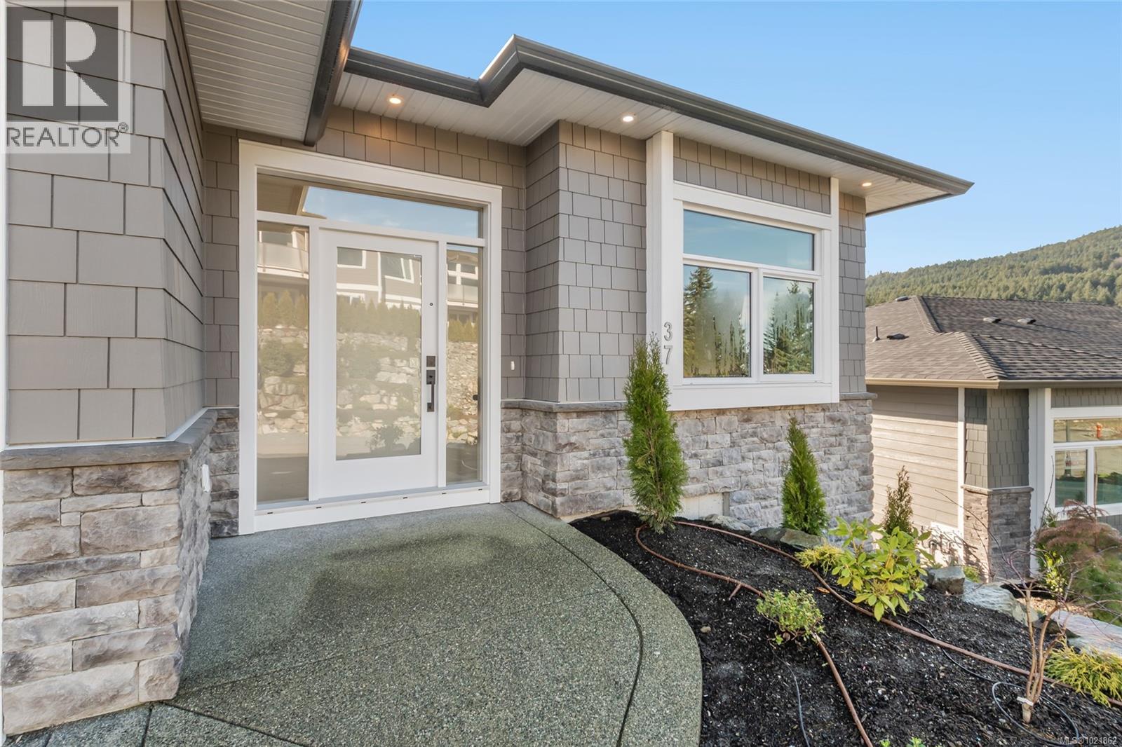 #37 626 Farrell Rd - 62