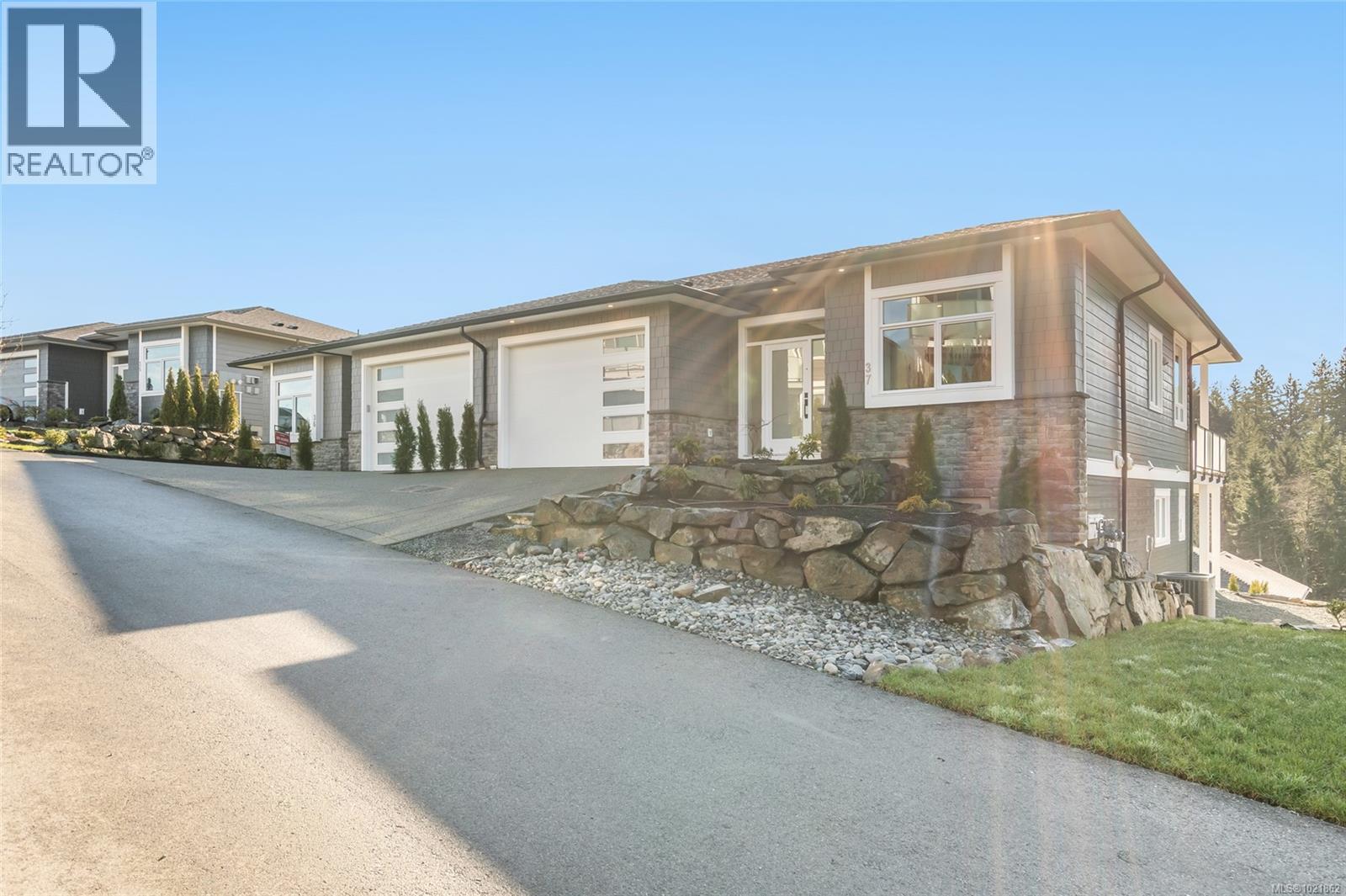 #37 626 Farrell Rd - 60