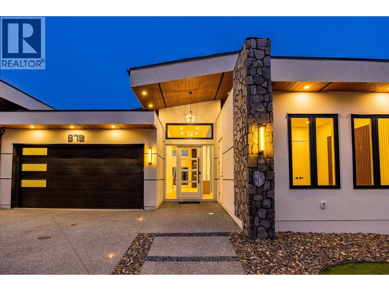  979 Loseth Drive, Kelowna