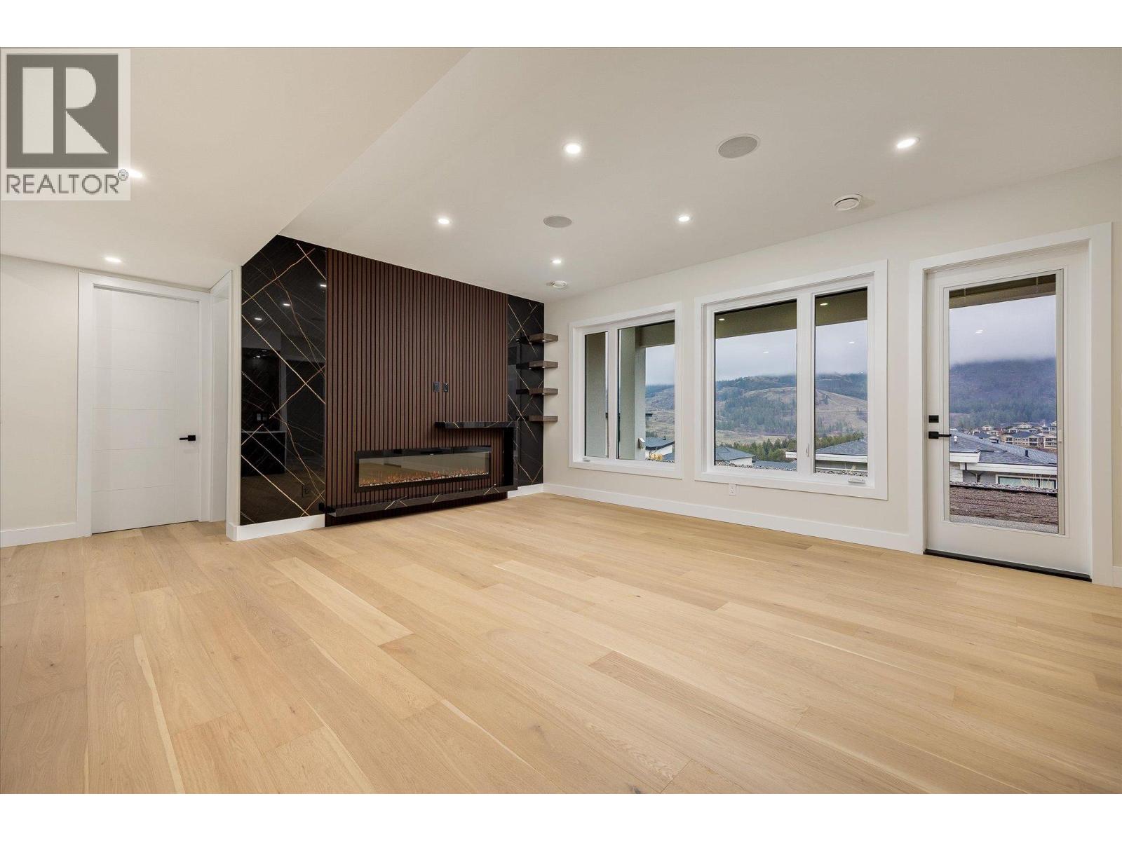  979 Loseth Drive, Kelowna