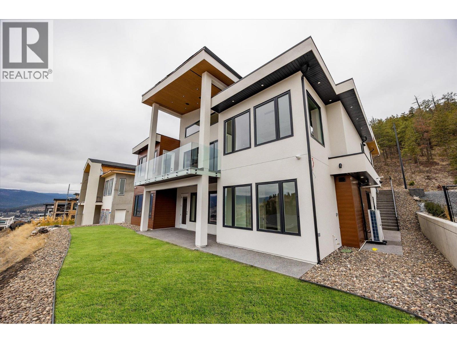 979 Loseth Drive, Kelowna