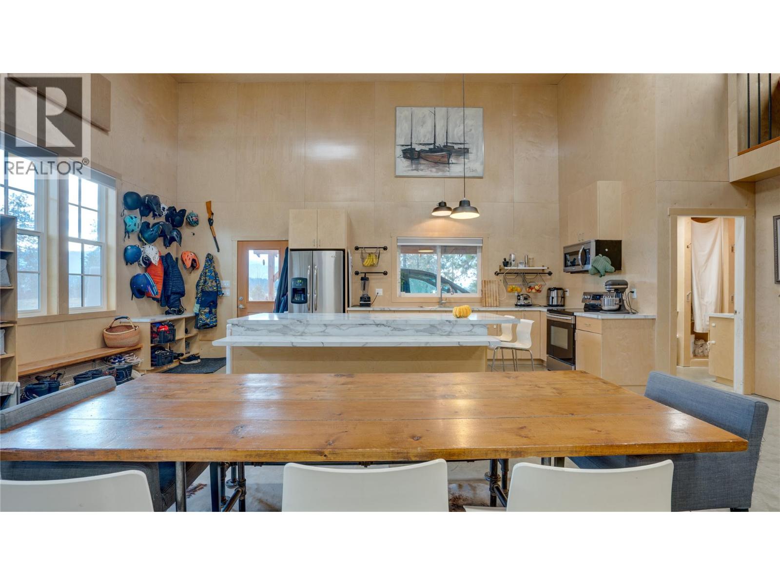  3922 Hullcar Road, Armstrong