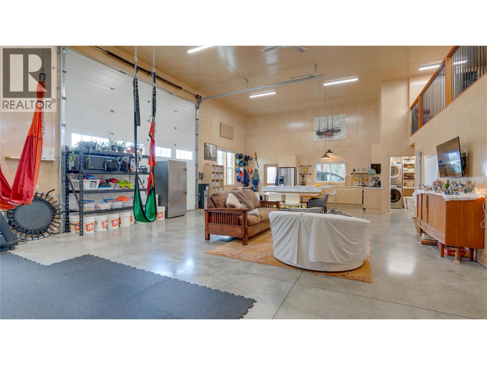  3922 Hullcar Road, Armstrong