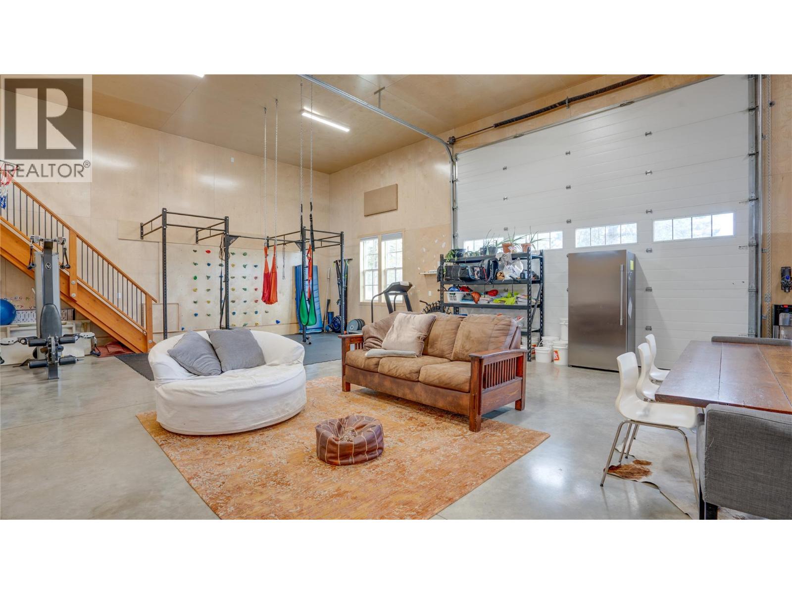  3922 Hullcar Road, Armstrong