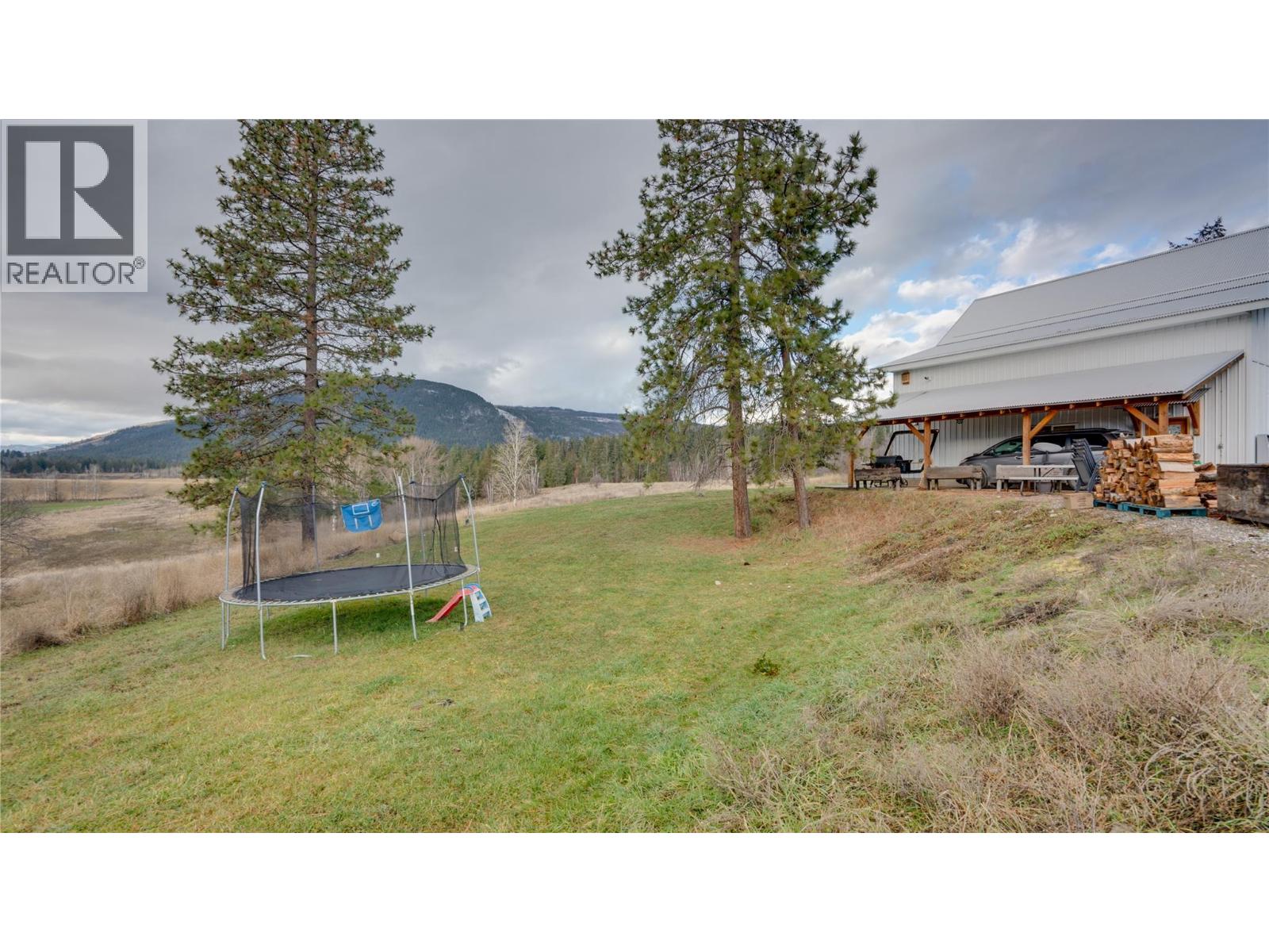  3922 Hullcar Road, Armstrong