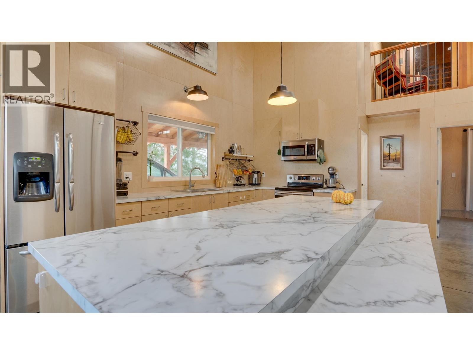  3922 Hullcar Road, Armstrong