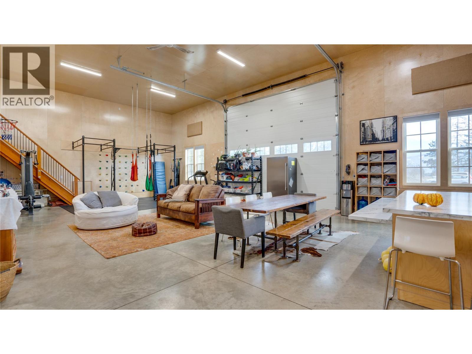  3922 Hullcar Road, Armstrong