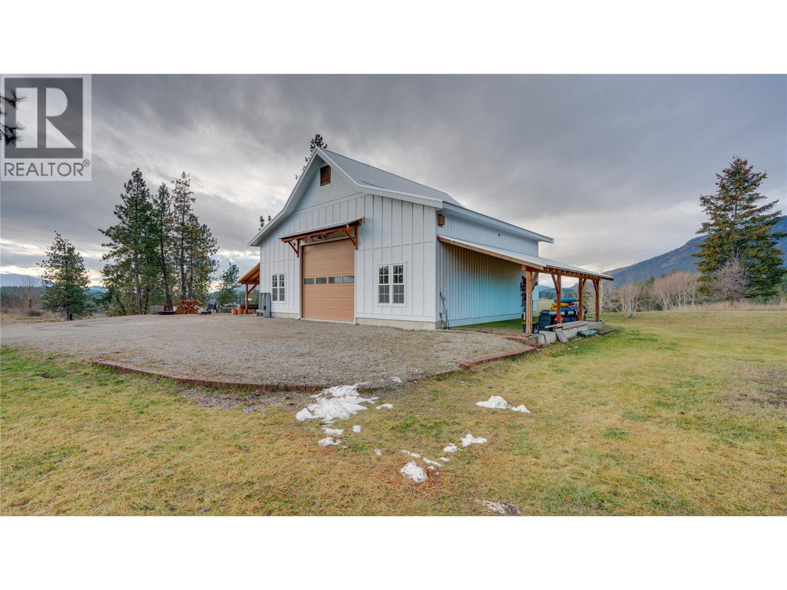  3922 Hullcar Road, Armstrong