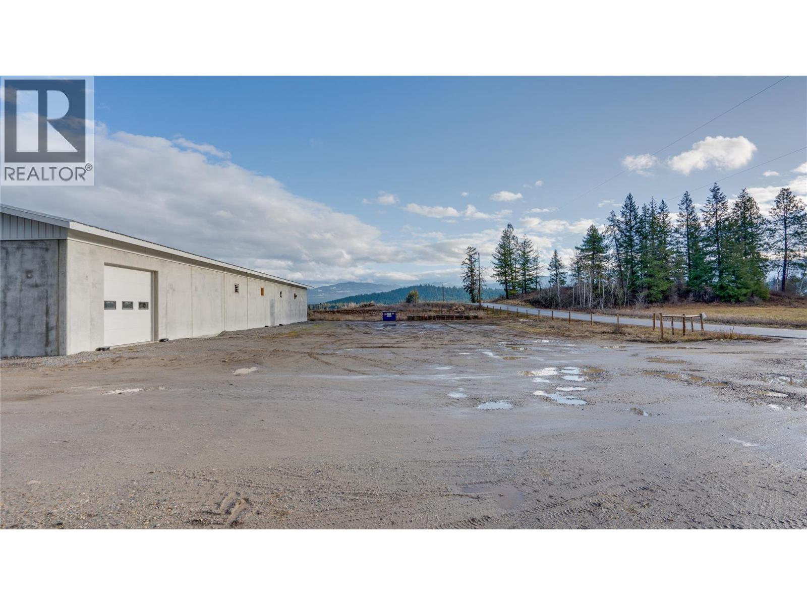  3922 Hullcar Road, Armstrong