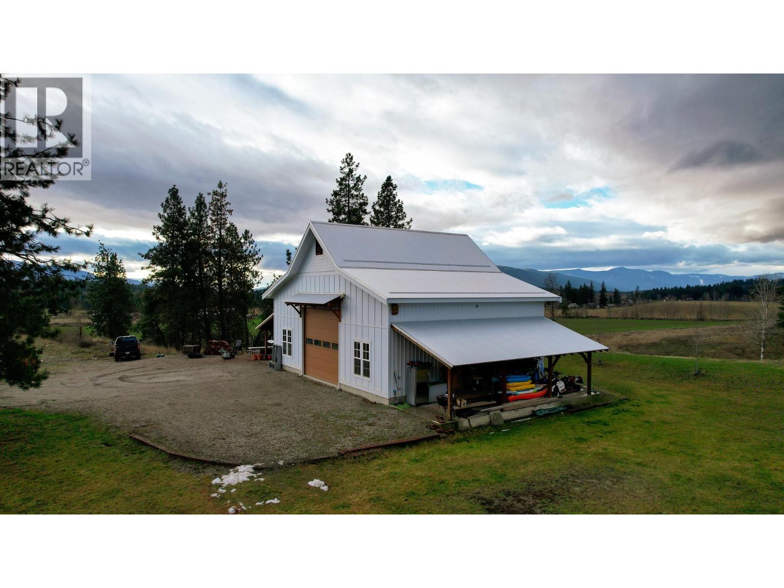  3922 Hullcar Road, Armstrong