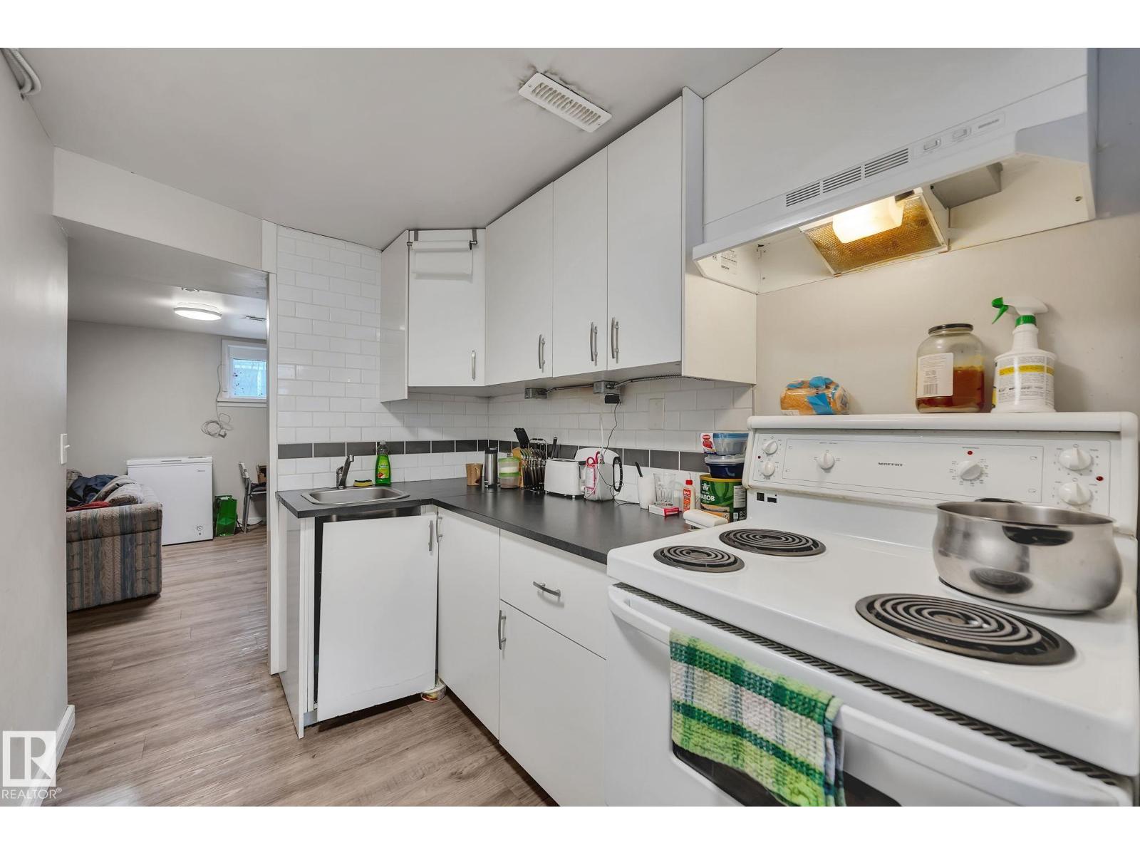12235 104 ST NW - 16
