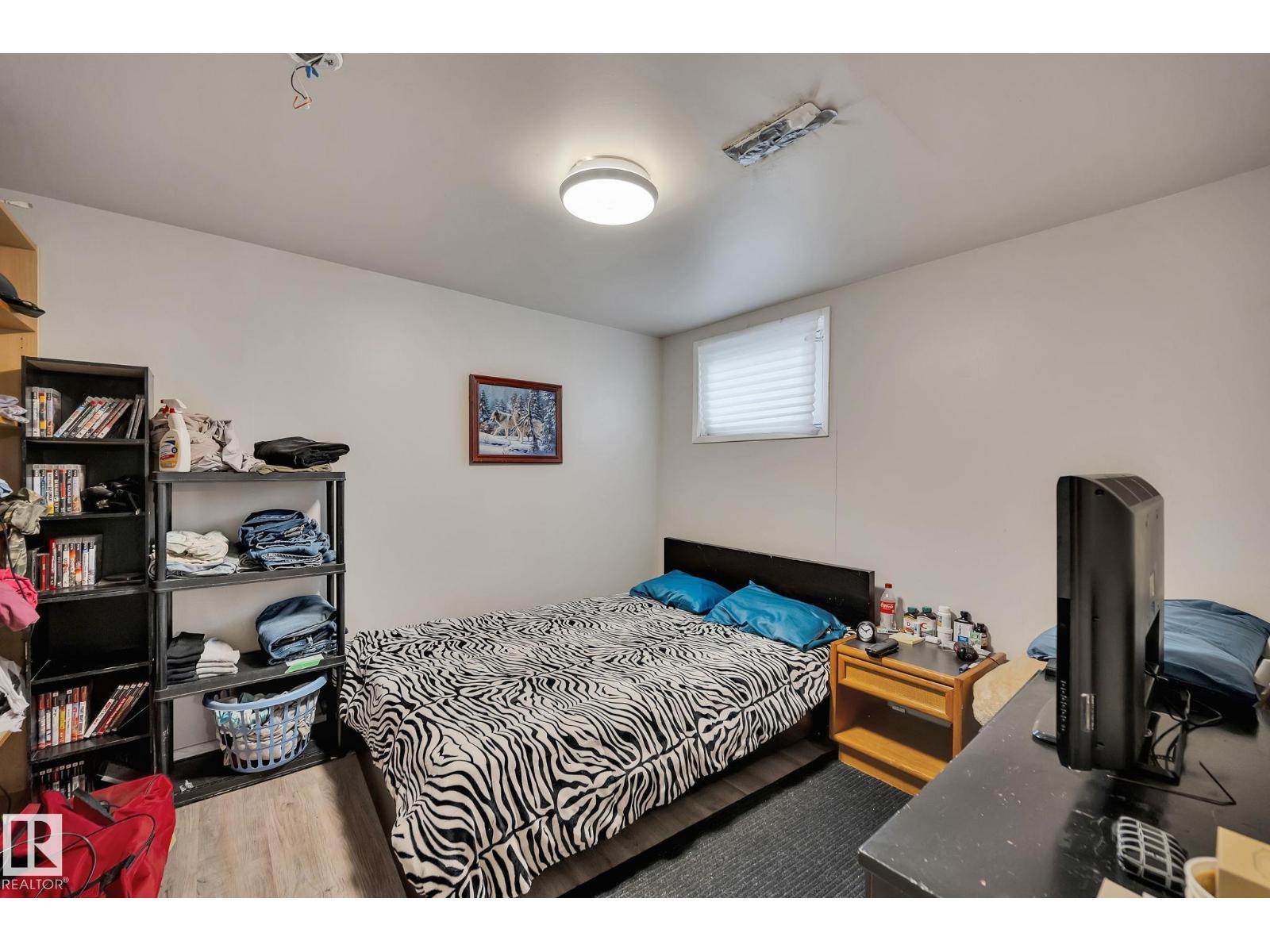 12235 104 ST NW - 17
