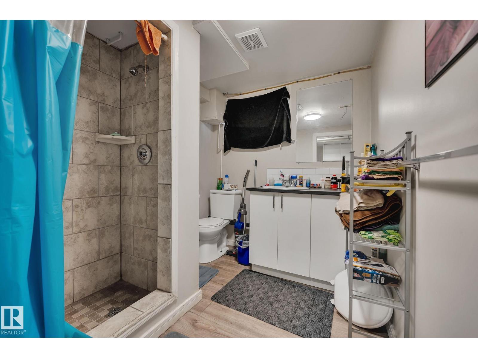 12235 104 ST NW - 18