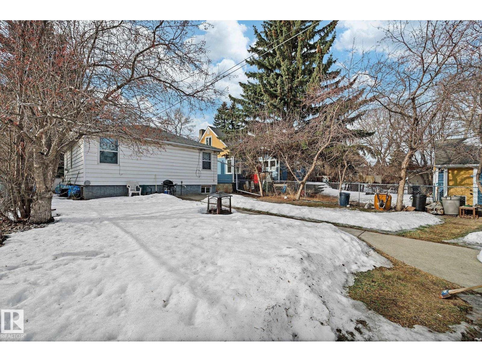 12235 104 ST NW - 22