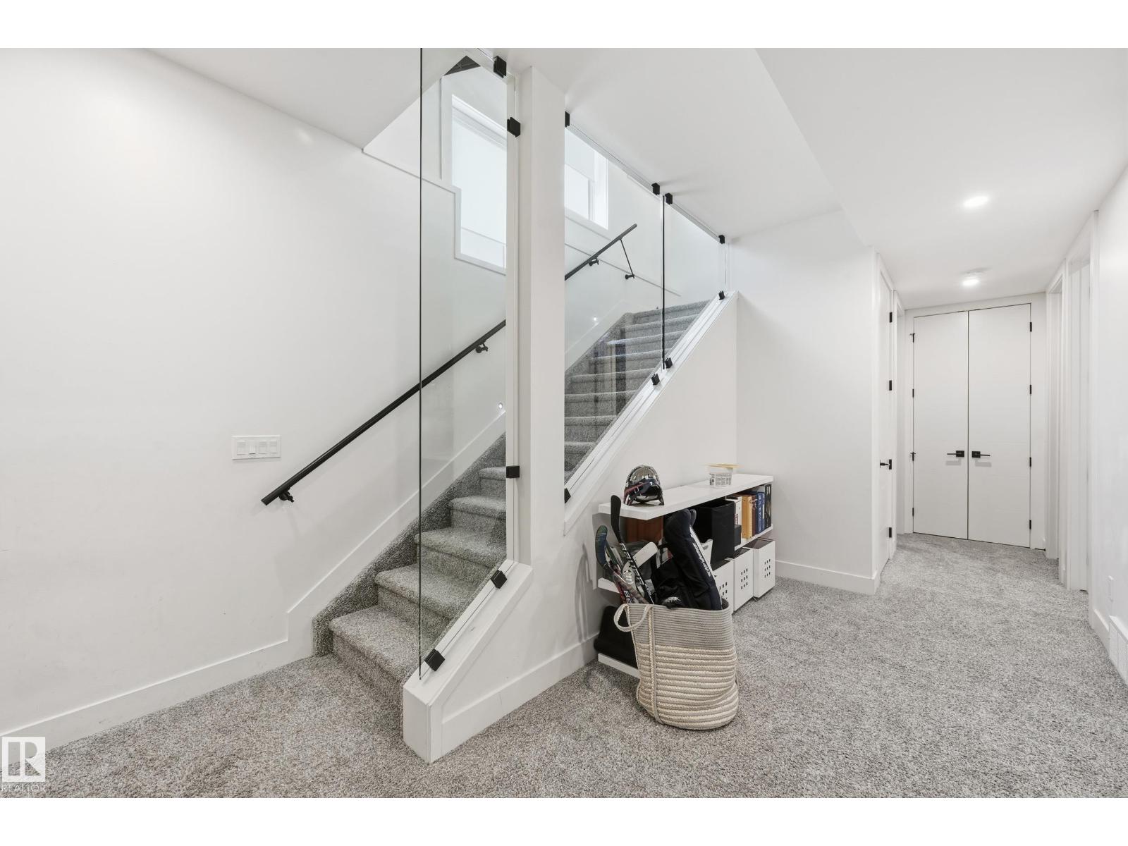 44B VALLEYVIEW CR NW, Edmonton