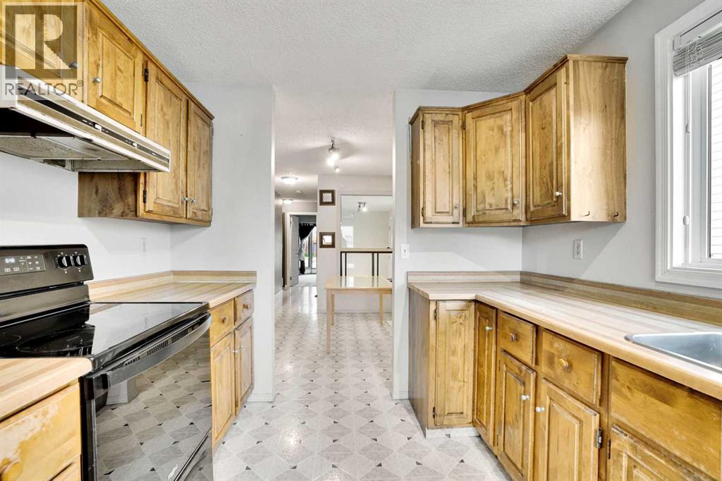 Single Family House Bungalow for Sale in  Ranchview Drive NW Ranchlands Calgary 