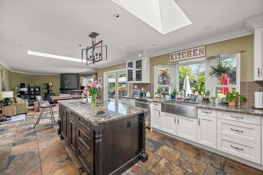 382 194 STREET, Surrey