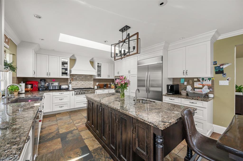 382 194 STREET, Surrey