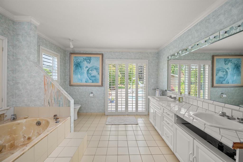 382 194 STREET, Surrey