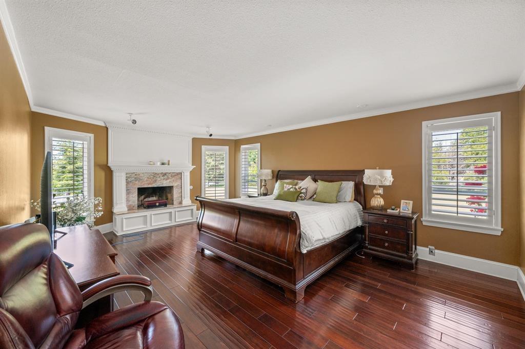 382 194 STREET, Surrey