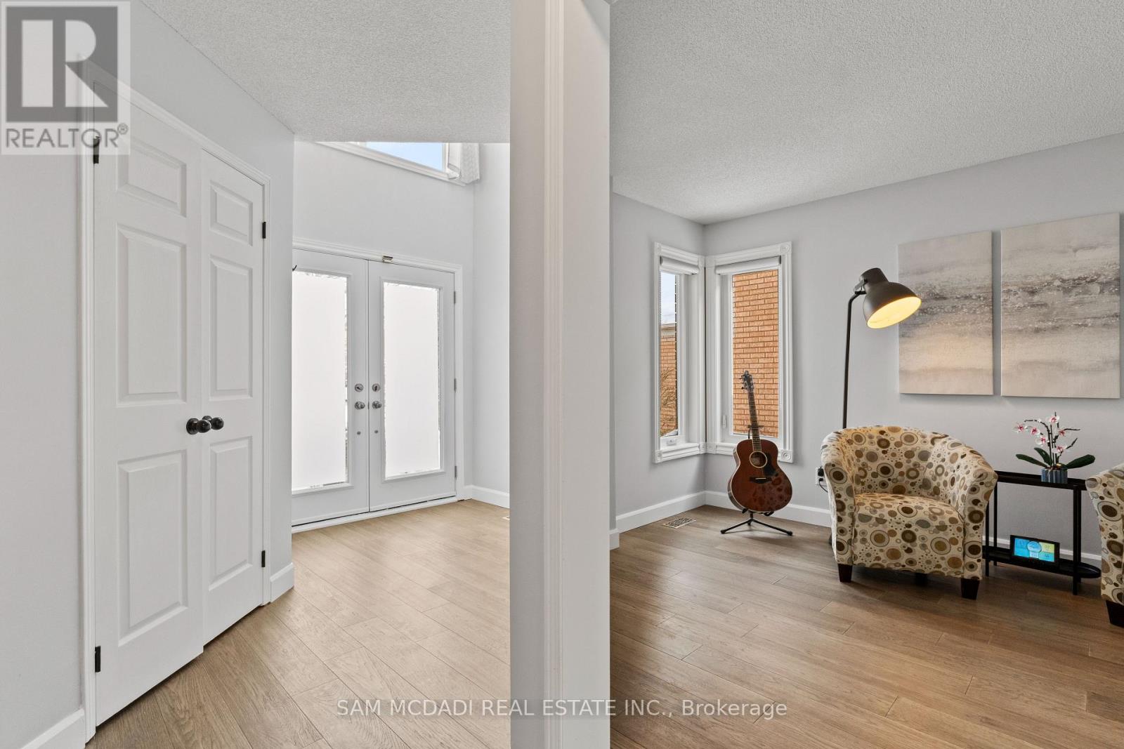 7214 TERRAGAR BOULEVARD - Photo 4 of 47, Mississauga (Lisgar), Ontario