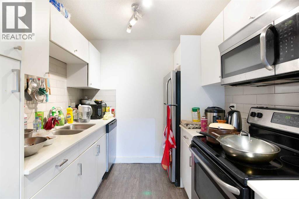 Single Family House for Sale in C   Avenue SW Cliff Bungalow Calgary 