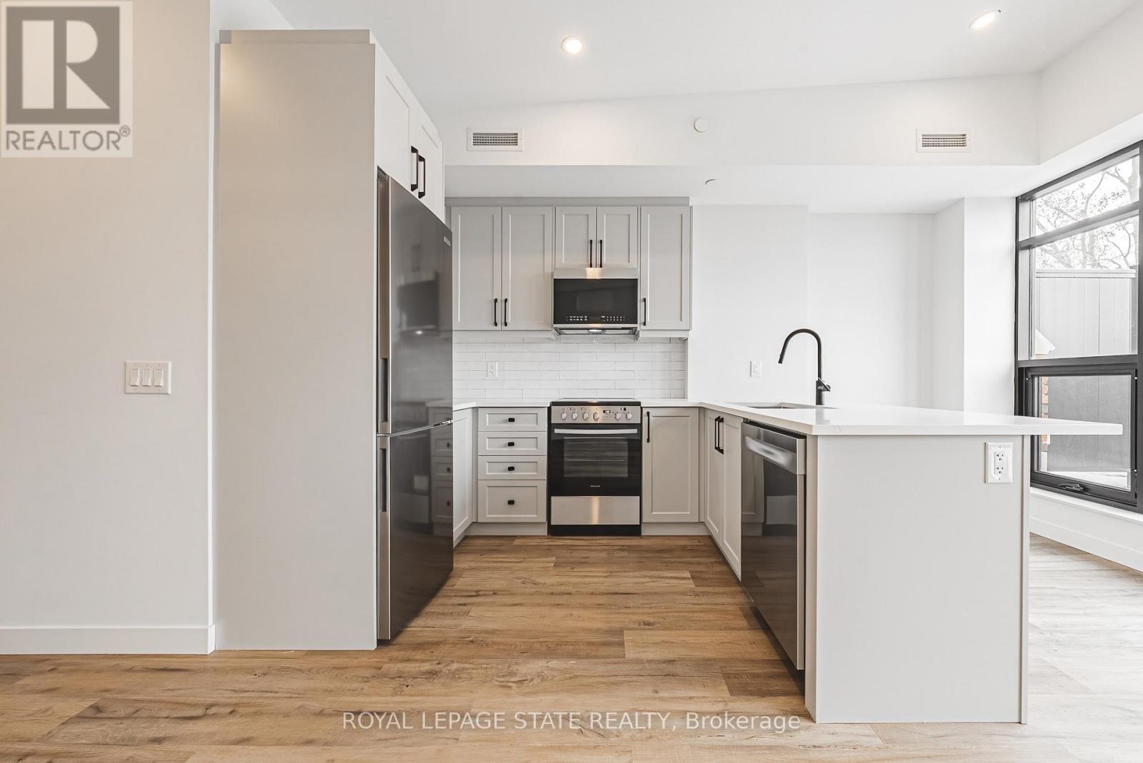 Single Family House for Sale in    SANATORIUM ROAD Hamilton (Mountview) 