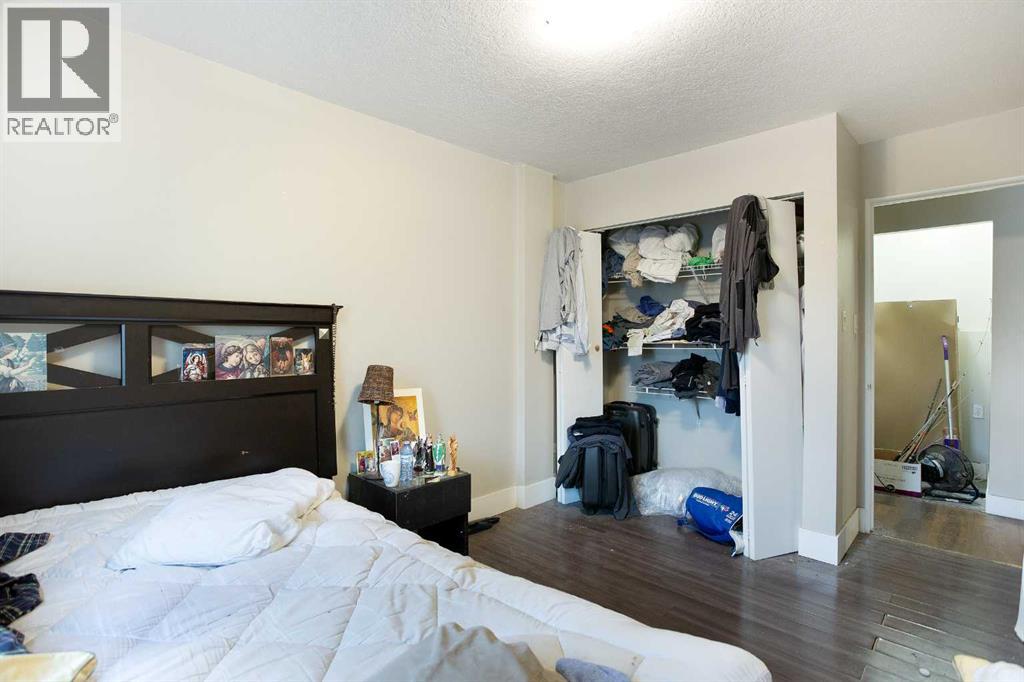 Single Family House for Sale in D   Avenue SW Cliff Bungalow Calgary 