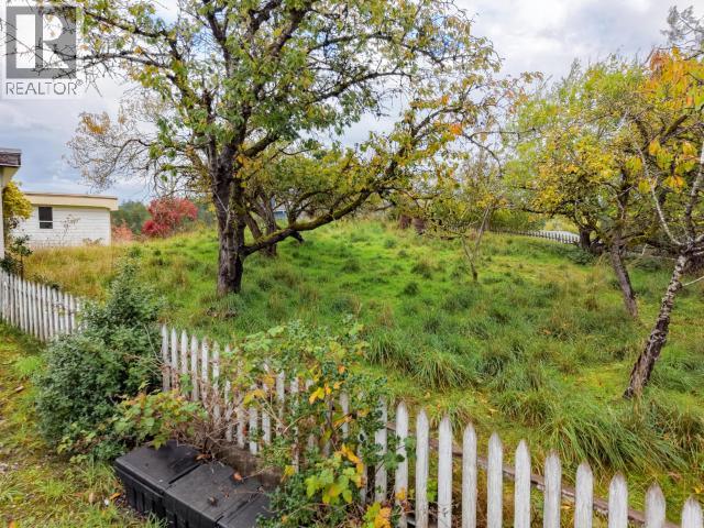 5358 EARL STREET, Texada Island