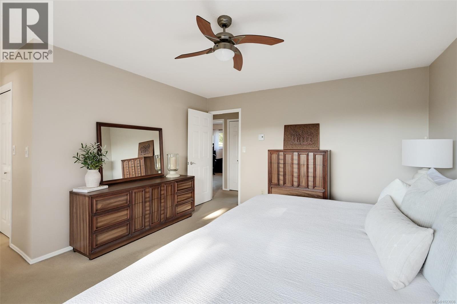  2241 Lifton Place, Saanich