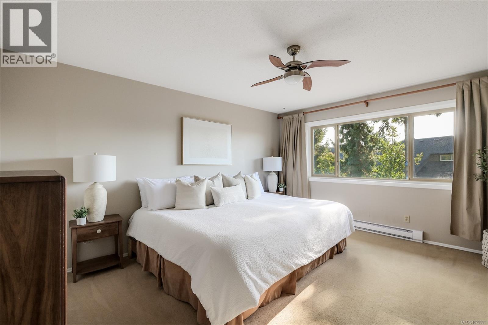  2241 Lifton Place, Saanich