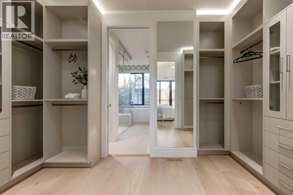 Single Family House for Sale in   Avenue SW Elbow Park Calgary 