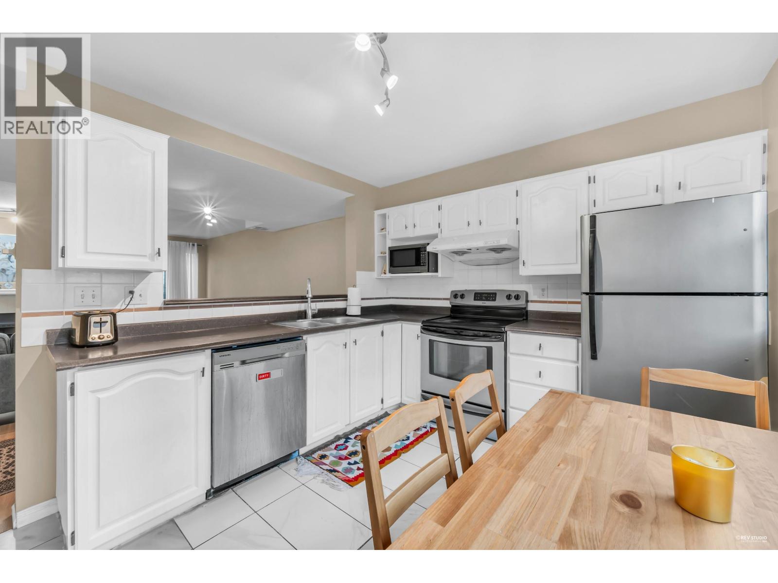 73 2450 HAWTHORNE AVENUE, Port Coquitlam